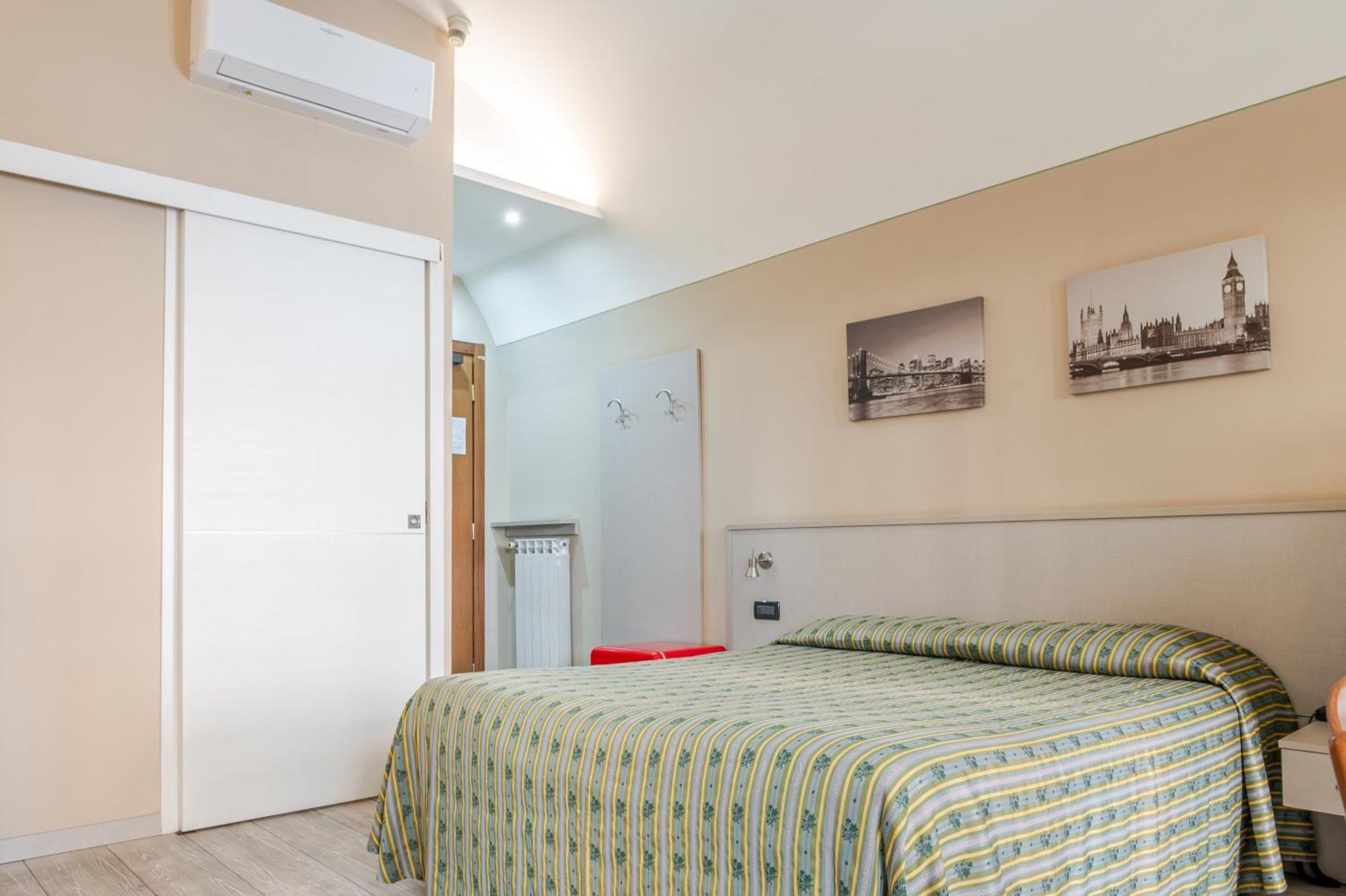 Hotel Posta - 3 Stars - Comfortable Stay In 文蒂米利亚 外观 照片